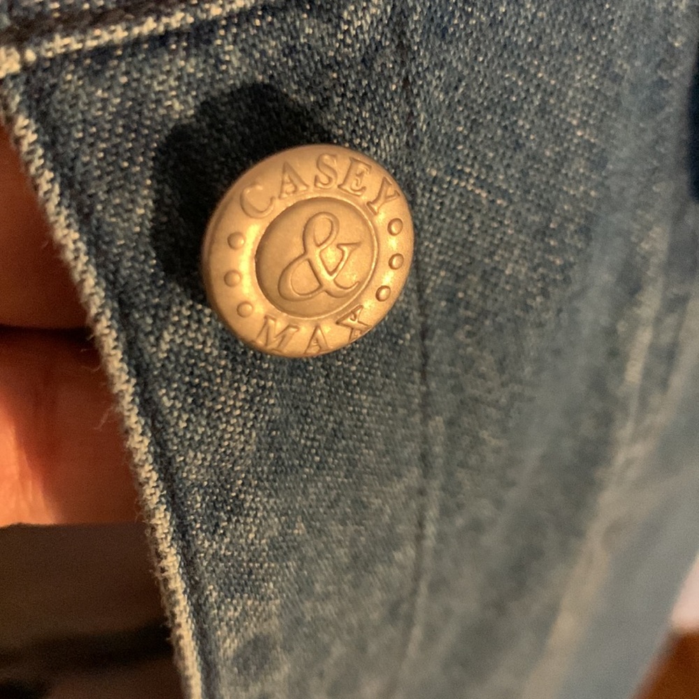 Jean jacket - Picture 3 of 7